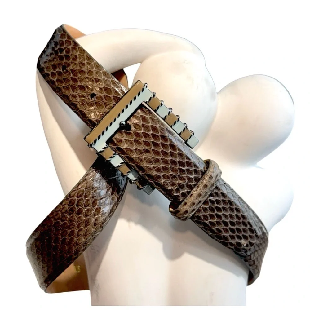 Carlisle Women’s Textured Belt. Brown, Tan, White